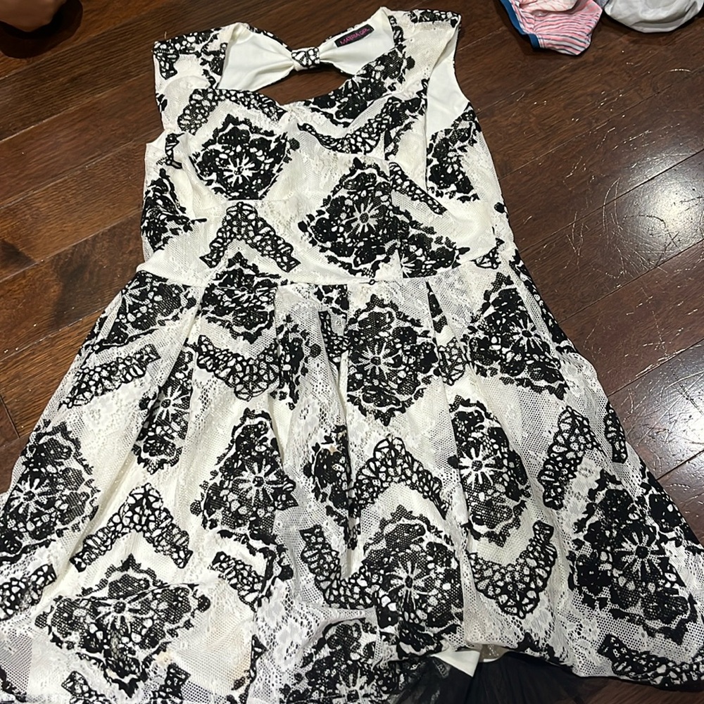 Cute material girl dress!!